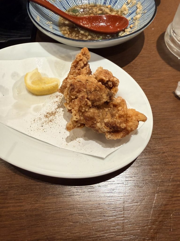 肉汁餃子の店しんちゃん 平岸店 唐揚げ
